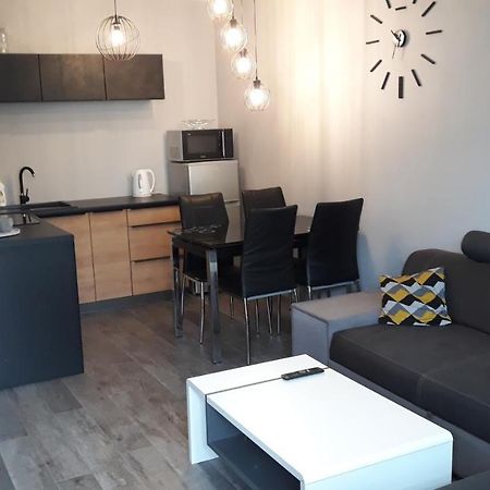 U Joli Apartment ชวีโนวิชแจ ภายนอก รูปภาพ